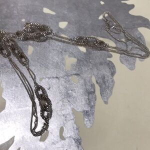 Necklace silver tone chain with beaded circular soft beaded links to lobster